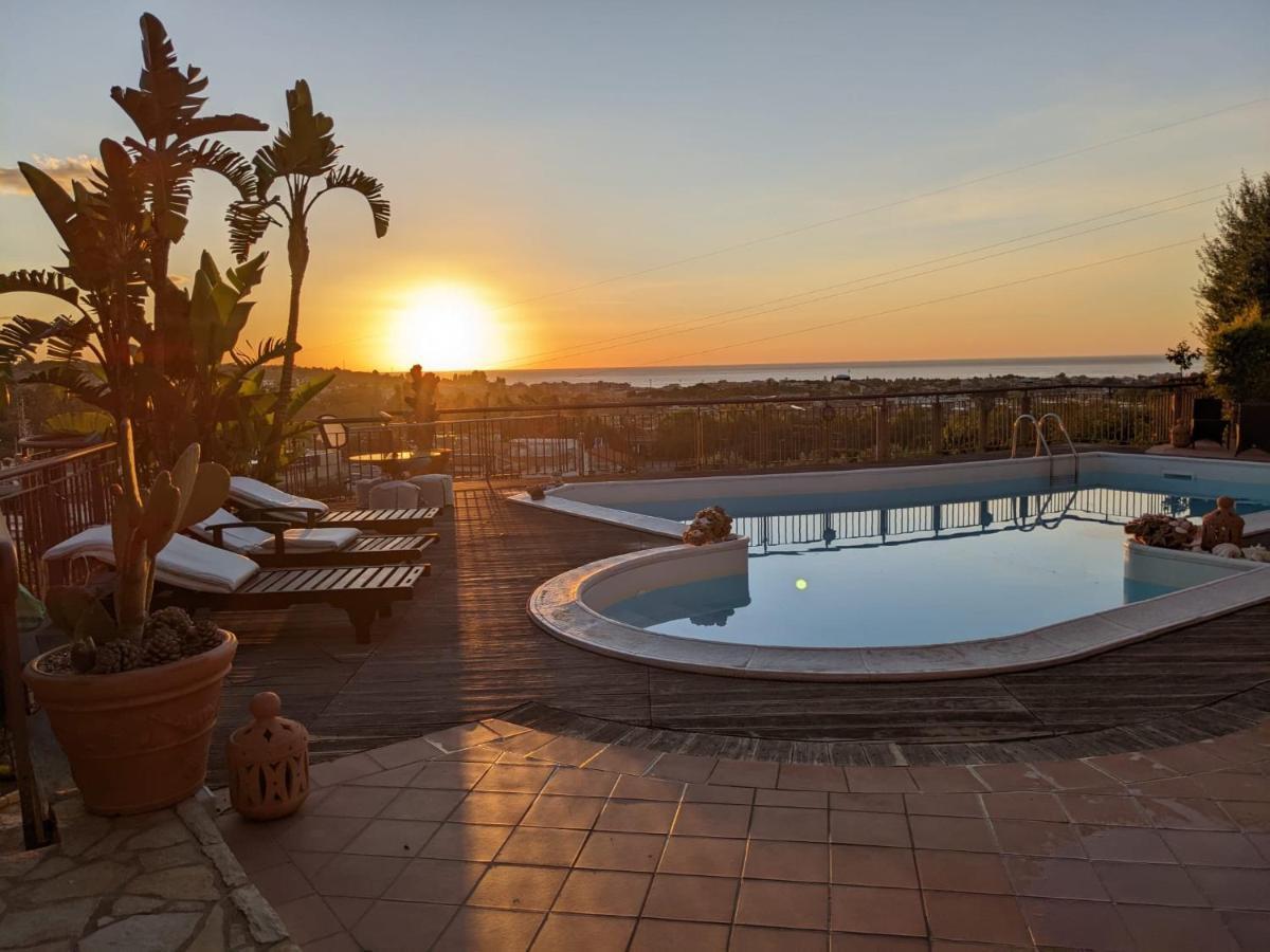 Villa Carly Taormina Apartment With Private Pool トラッピテッロ エクステリア 写真